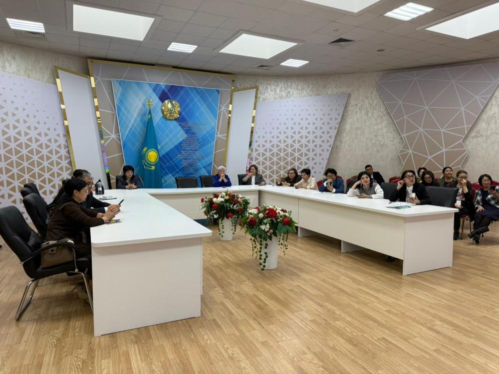 Республикалық семинар Оқушылар сарайында