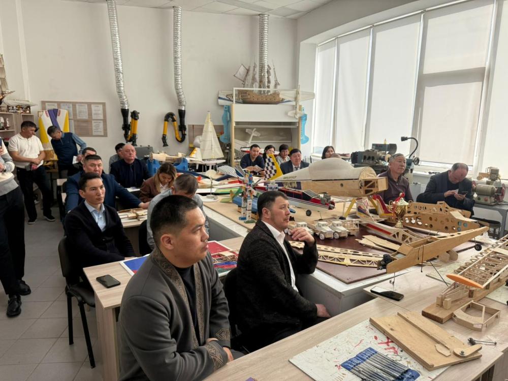 "Оқытудағы заманауи тәсілдер: Астанада көркем еңбек мұғалімдеріне арналған семинар өтті"